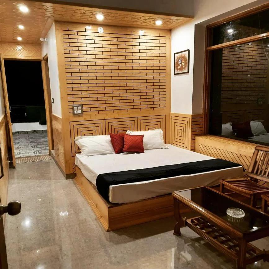 The Moonlight Stay - Shimla Eksteriør bilde