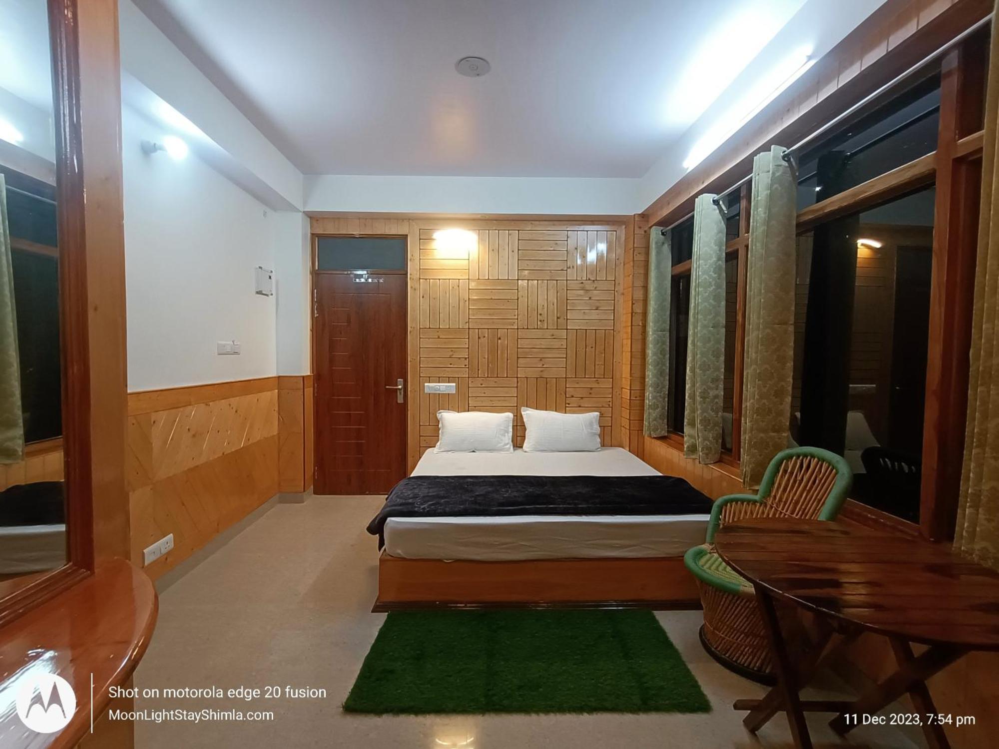 The Moonlight Stay - Shimla Rom bilde